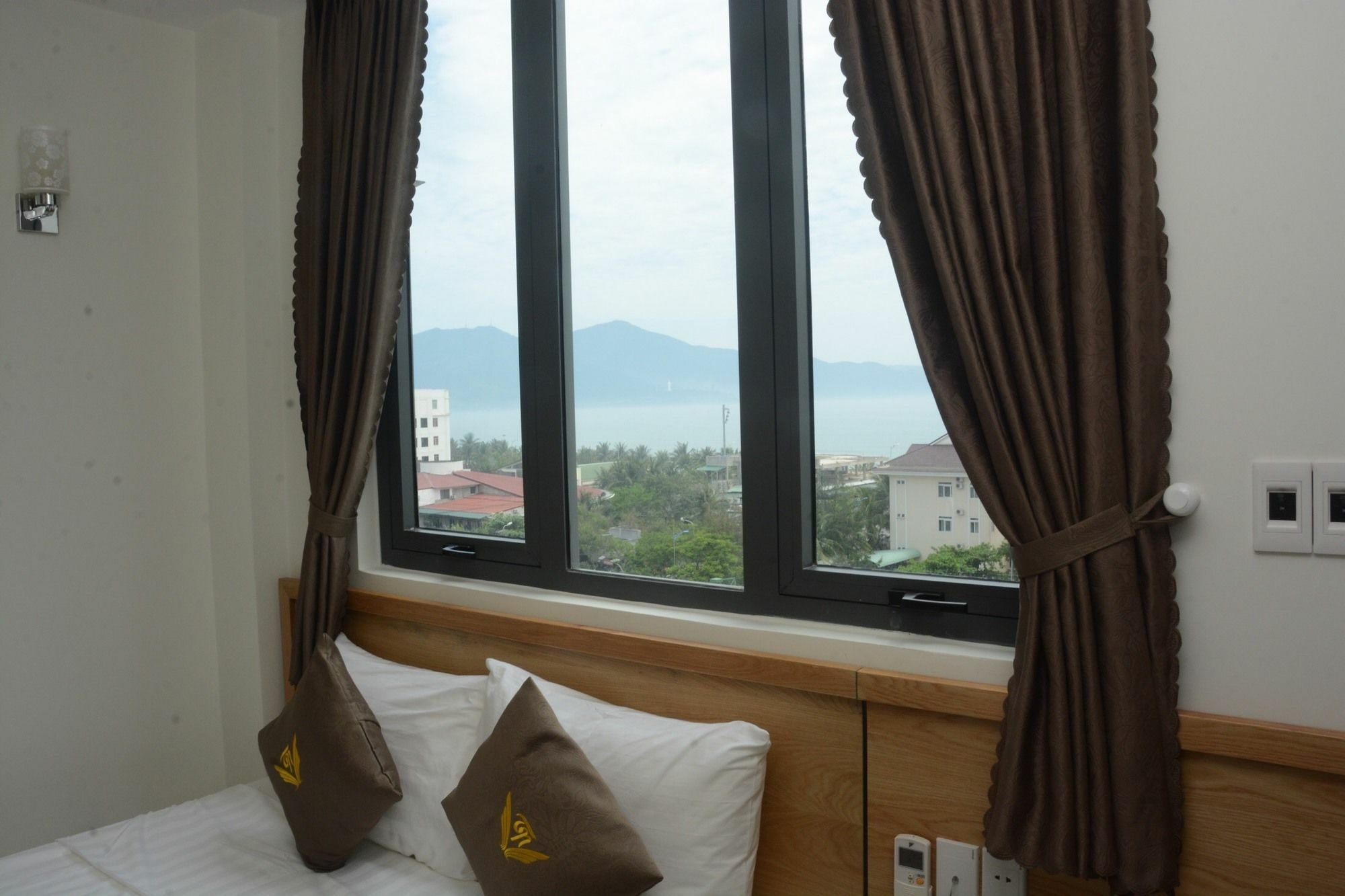 דה נאנג Trang Ngan Hotel By Thg מראה חיצוני תמונה